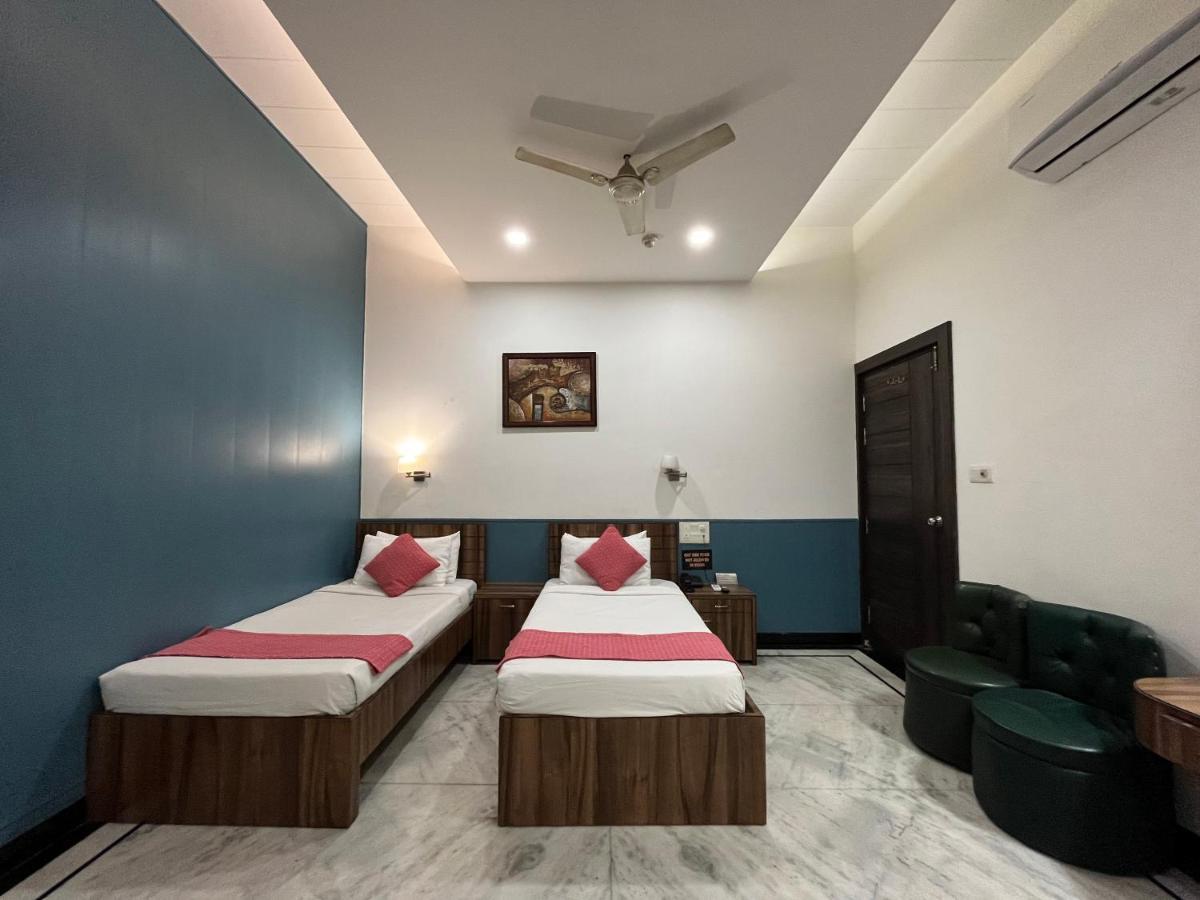 Hotel Moti Palace Agra  Zewnętrze zdjęcie