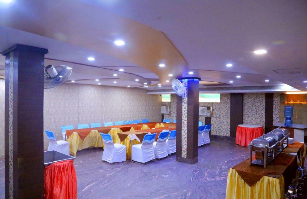 Hotel Moti Palace Agra  Zewnętrze zdjęcie