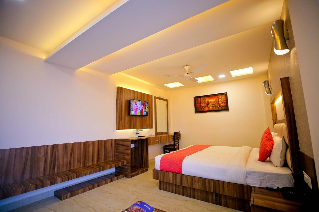 Hotel Moti Palace Agra  Zewnętrze zdjęcie